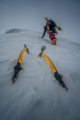 Luca in the blank-ice section on Arête-Nord-Route